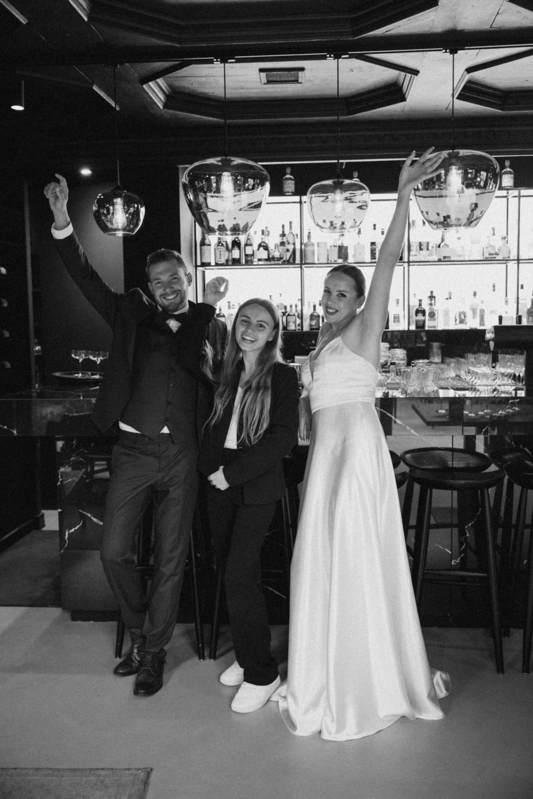 Hochzeitsplanerin Deutschland mit Brautpaar, Hochzeitsplanung by Lunaris Event Planning