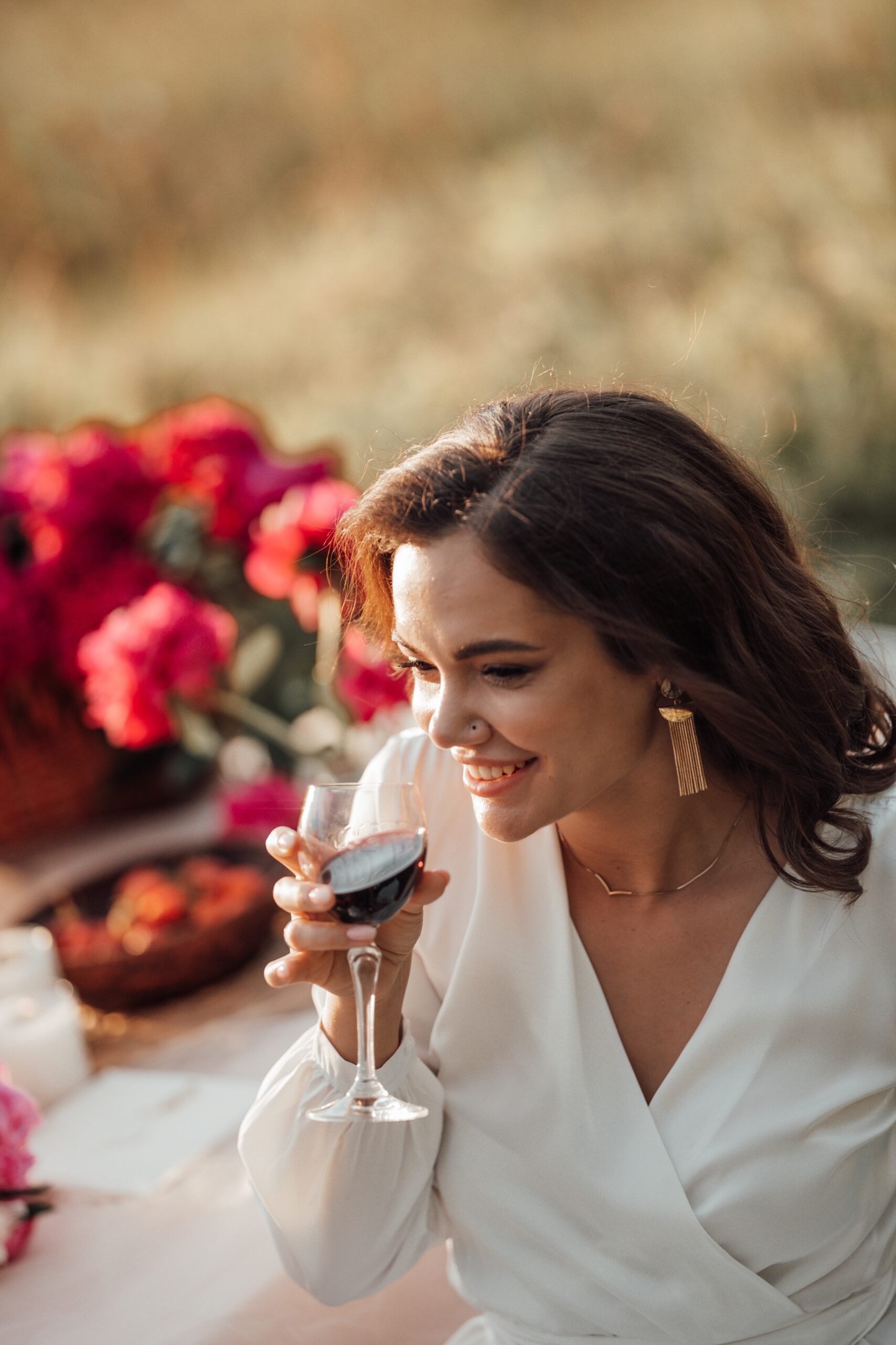 candid-authentic-happy-passionate-couple-in-casual-2024-11-03-07-23-12-utc